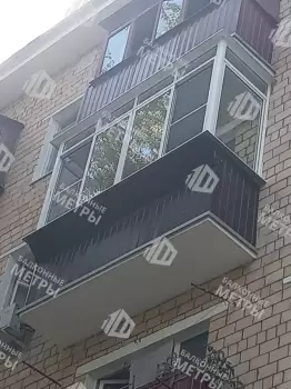 Остекление и отделка балкона