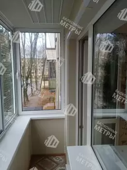 Отделка балкона под ключ с холодным остеклением и выносом остекления