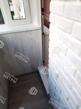 Отделка и остекление Г-образного балкона