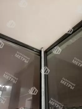 Отделка стен и потолка балкона ПВХ панелями